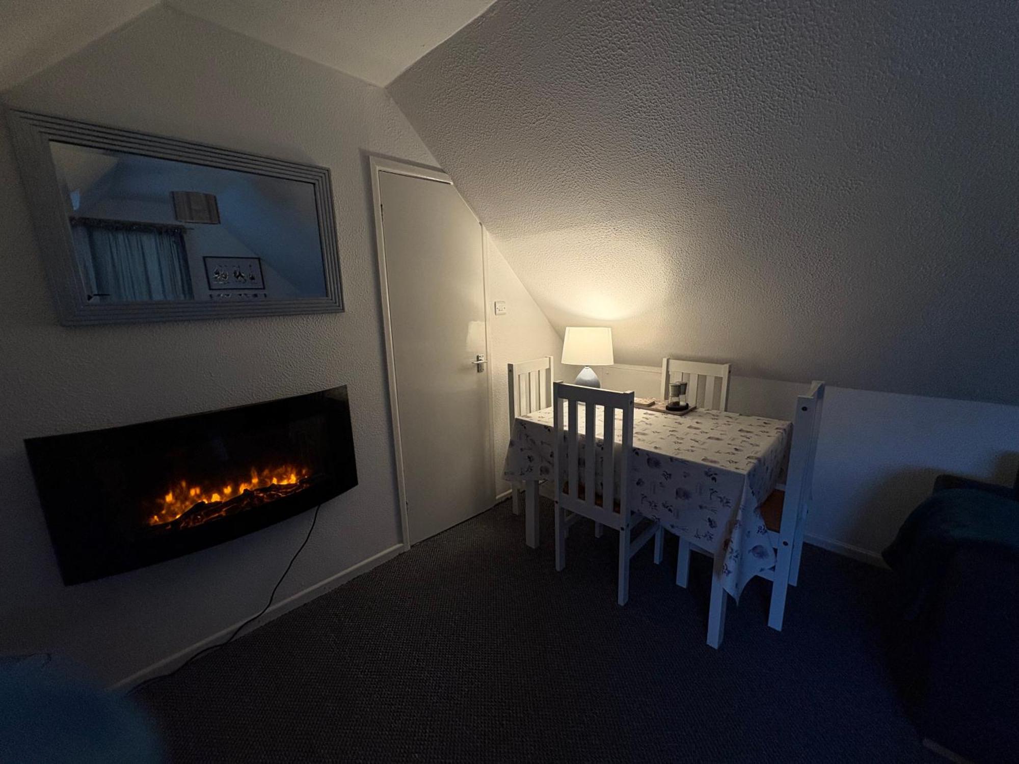 Self Catering Apartment, Jurassic Coast/Dorset แวร์แรม ภายนอก รูปภาพ